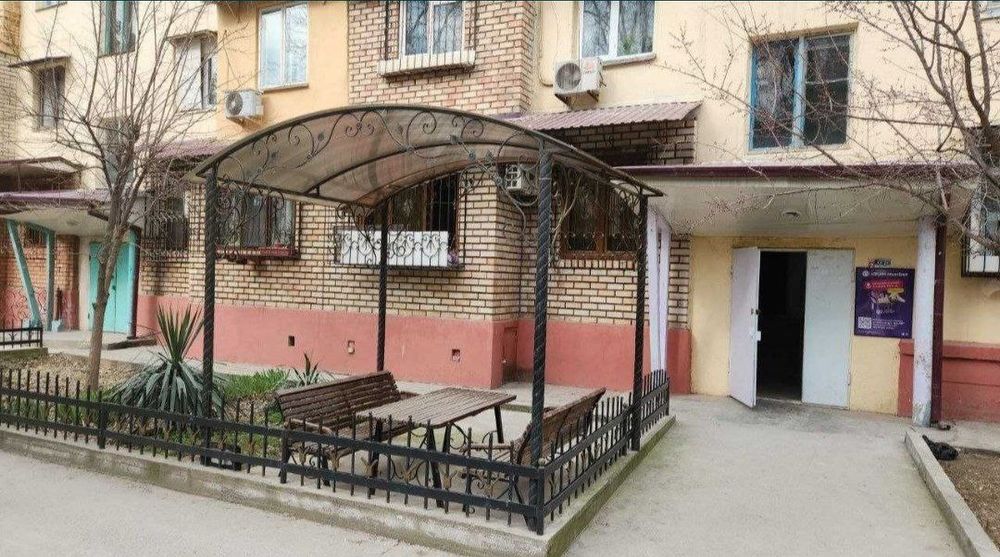 Чиланзар 7 срочно продаётся квартира 2*3/1/4