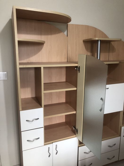 Малка секция от няколко части