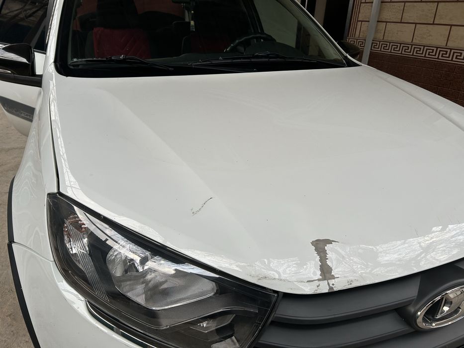 Капот от Гранты