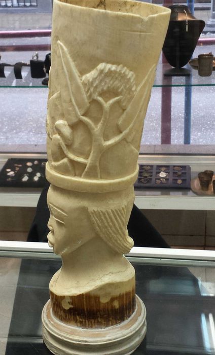 Стара Ваза от Слонова Кост 997 грама