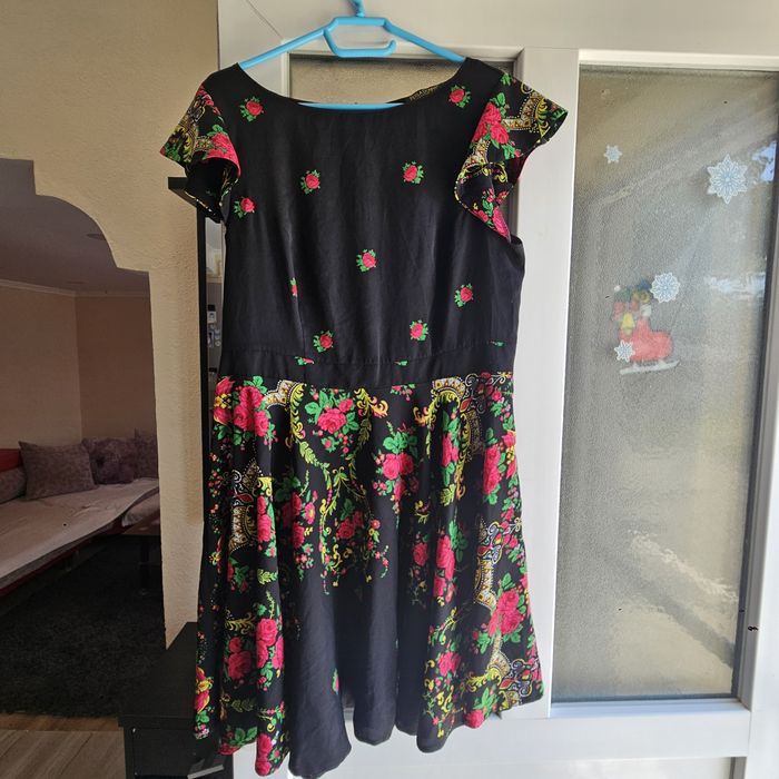 Rochie elegantă – stare foarte bună