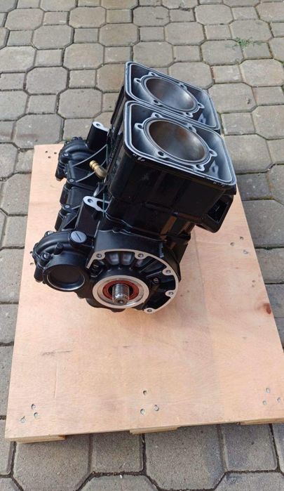 Двигатель на гидроцикл