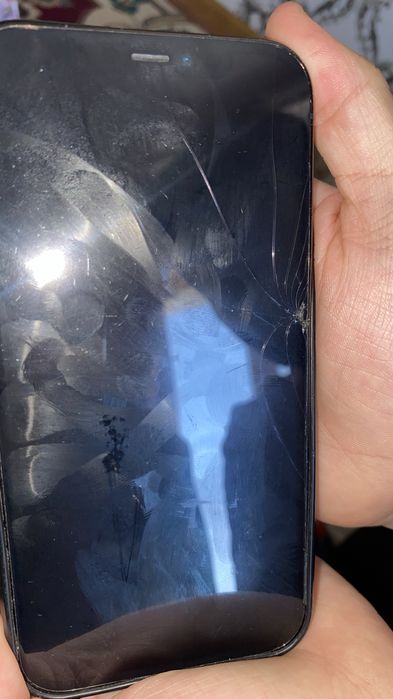 айфон 12 про в ремонте не был