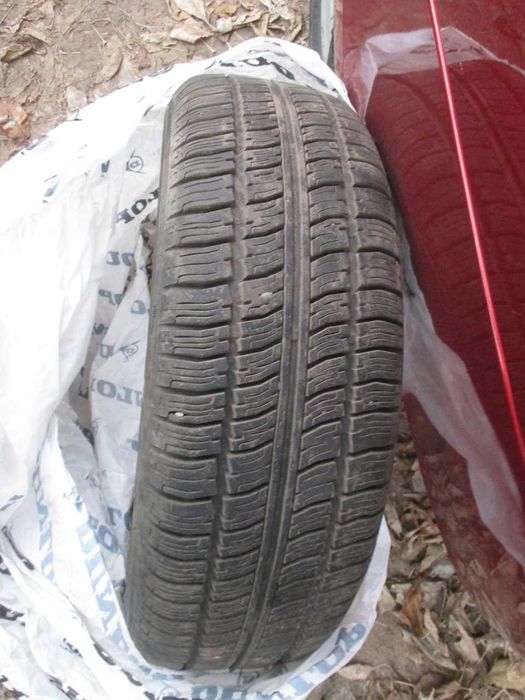 Продам 1 шину б\у " КАМА - 217 " размер 175\70\13 . Без пары !