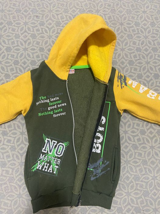 Куртка на мальчика от 3 до 5 лет