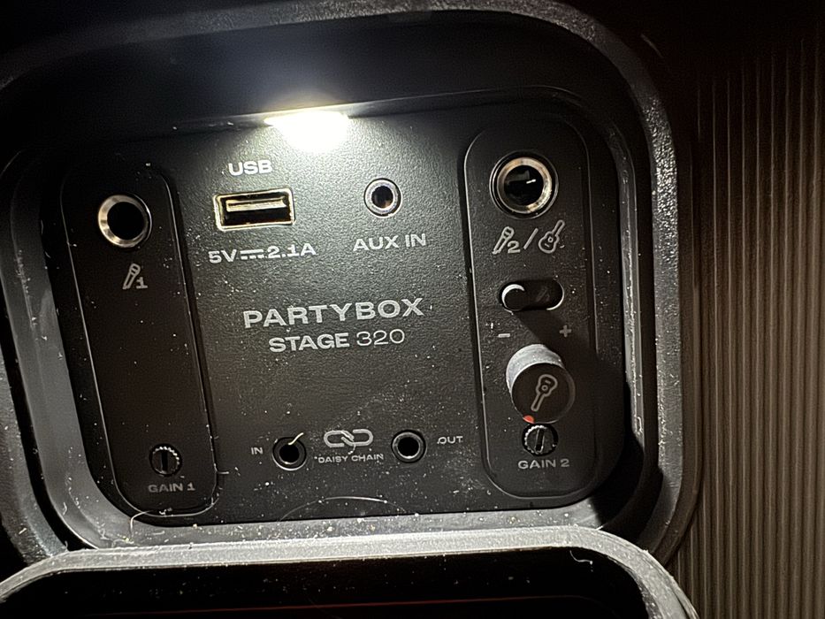 преносима тонколона JBL  Party box 320  250w 18часа батерия