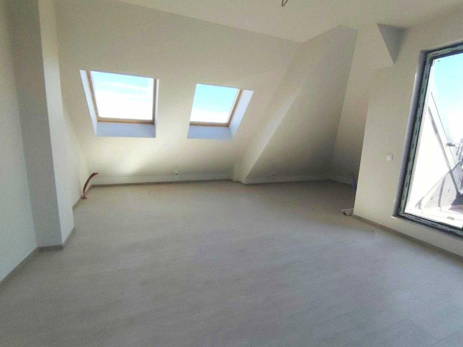 ЕРА Надежда продава двустаен апартамент в ж.к Надежда 1