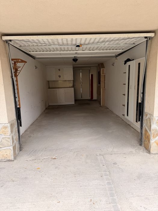 Дава се под наем Гараж / Паркомясто в Пазарджик, Устрем - 23 кв.м за 127.5 € - Снимка #5