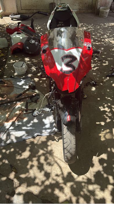 Vand piese aprilia rs125