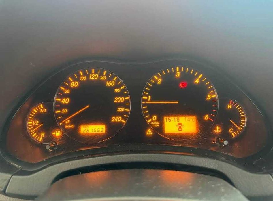 Toyota Avensis D4D, 2.2, 150 к. с.