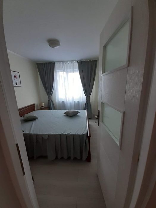 Proprietar,închiriez apartament 2 camere,etaj 3,zona Carpați Deva