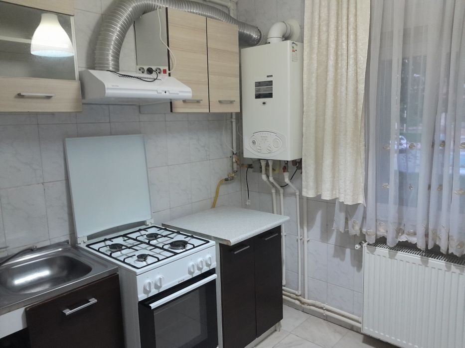 Apartament  2 camere , decomandat  mobilat si utilat