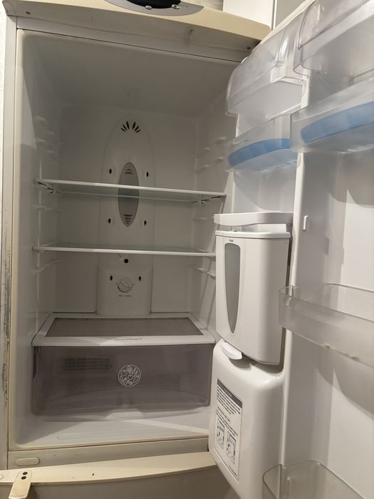 Продам холодиьник LG