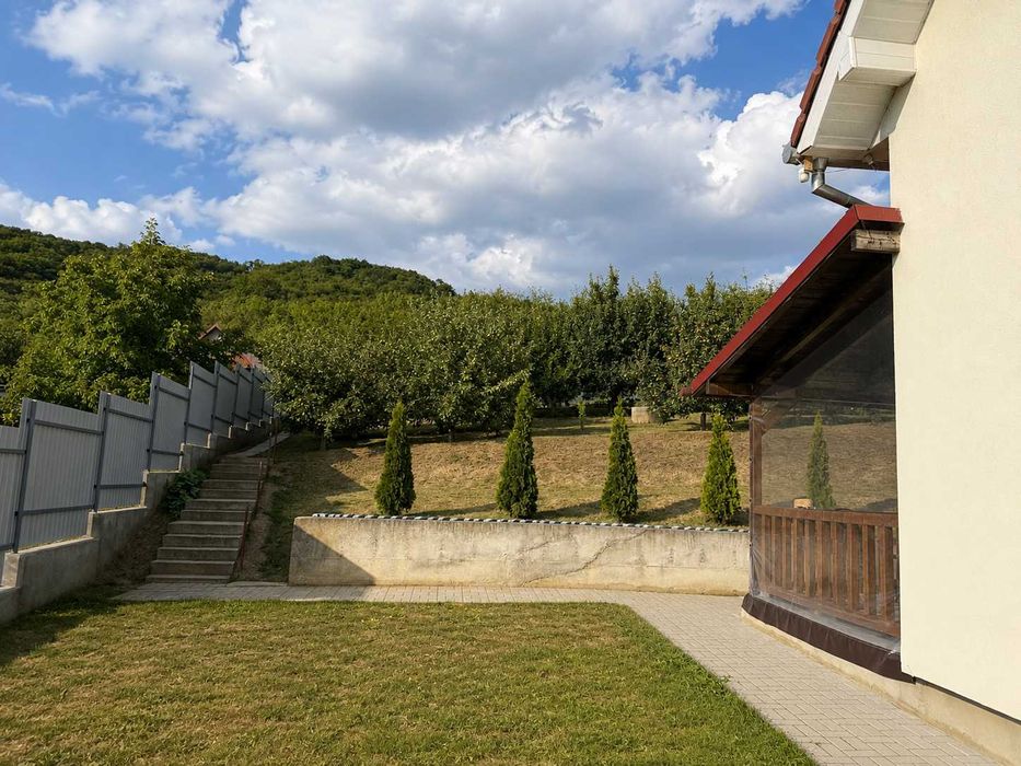 Casă P+M de vânzare în Râciu, Mureș | 200 mp | teren 1.285 mp | mobilată