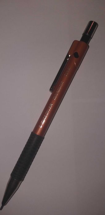 Creion mecanic mină 0.7