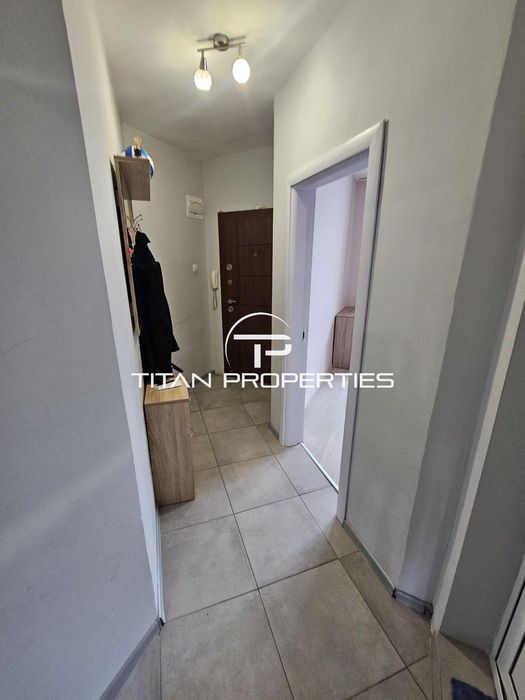 Дава се под наем Двустаен апартамент в Бургас, Център - 60 кв.м за 408 € - Снимка #4