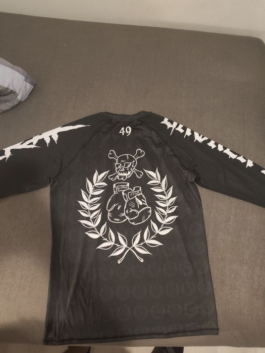 Prizrak rashguard чисто нов