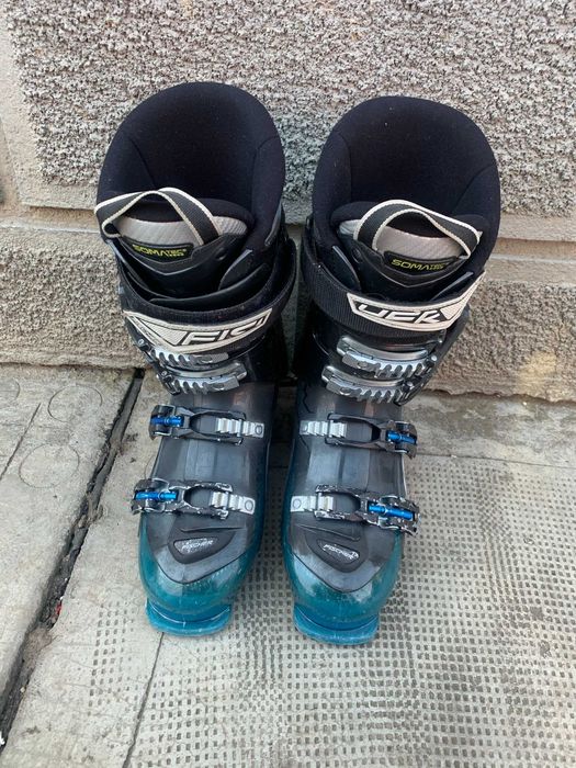 Clapari ski schi Fischer Viron blue marime EUR:41 Mondo:26.5 303mm