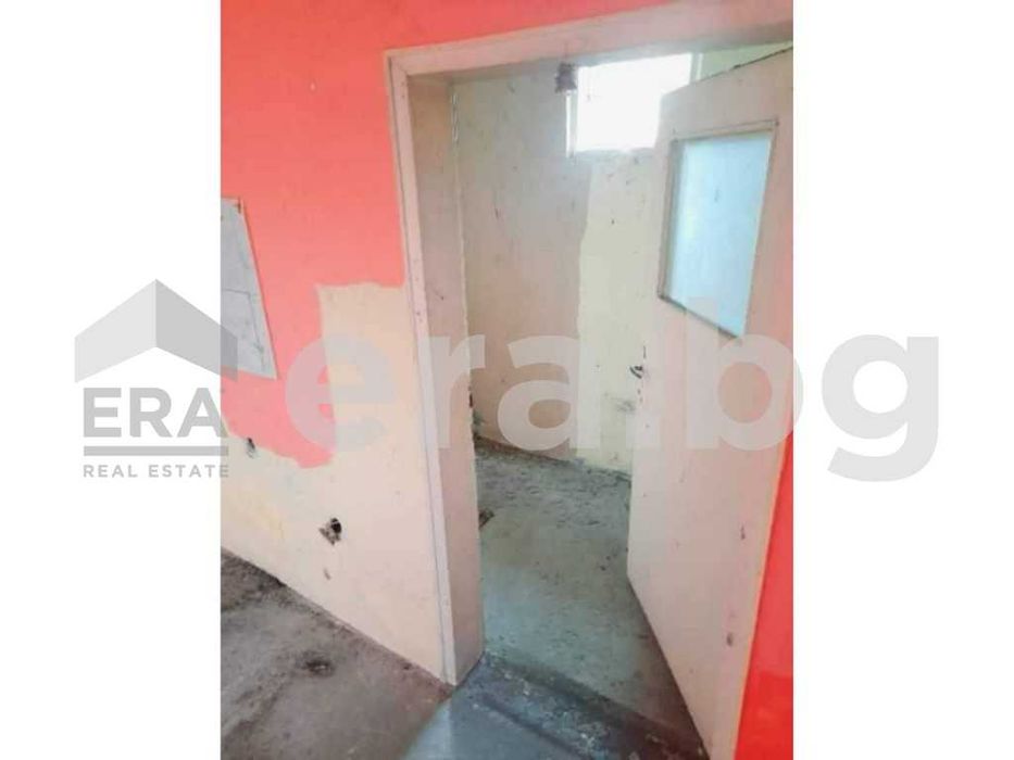 Продава се Къща в с. Тръстиково, Област Варна - 50 кв.м за 640 €/кв.м - Снимка #3