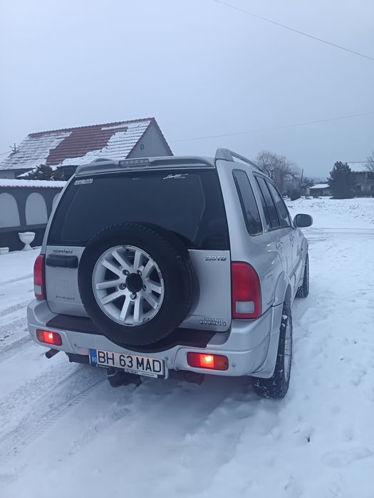 Vând sau schimb Suzuki grandvitara