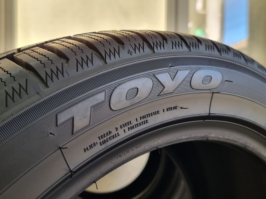 "Dot 24-23" 235/45/18 Toyo 4Броя: 650лв 8.8мм