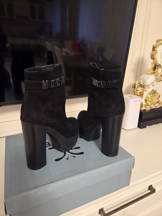 Продам обувь  39 размера