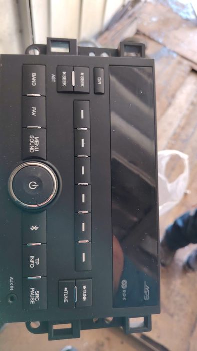 Автомобильный магнитофон