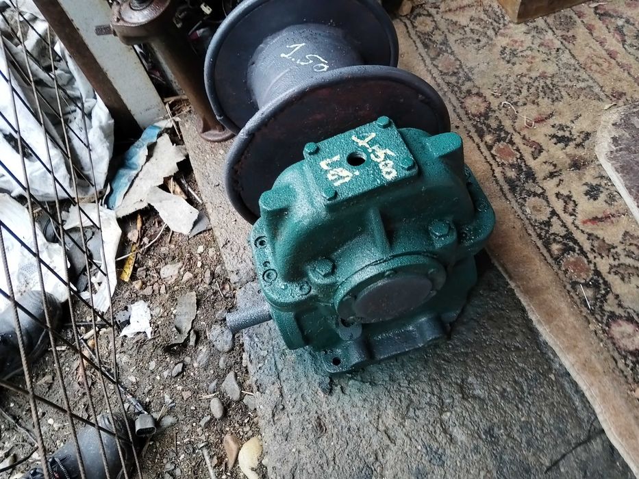 Troliu ridicat săpată fântâni foraj