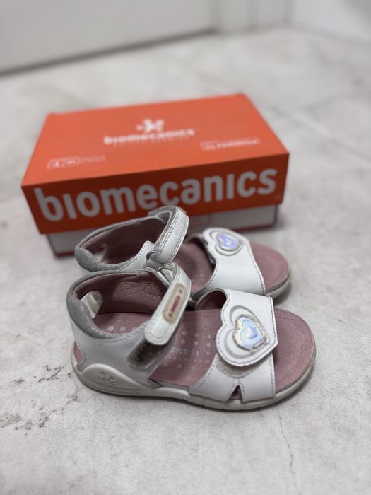 Сандалий Biomecanics