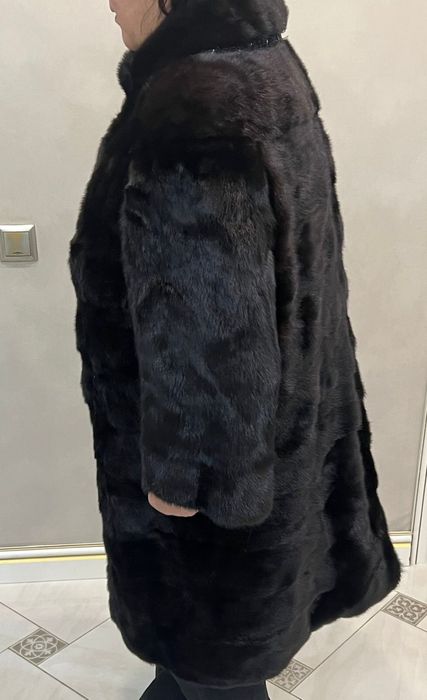 Продам норковую шубу