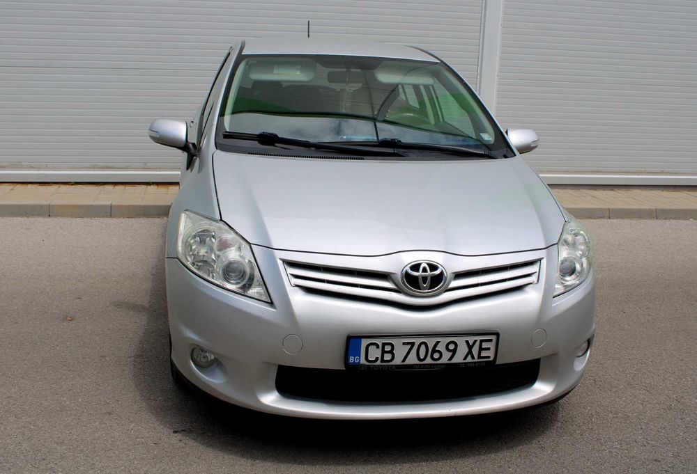 Toyota Auris 1.6 132кс бензин 2013 авг.+ ГАЗОВ Инж
