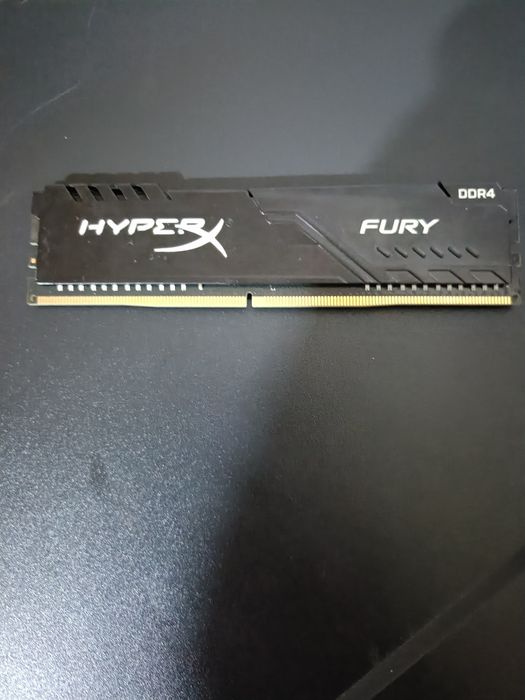 Memorie RAM 12gb (8+4) 2600mghz