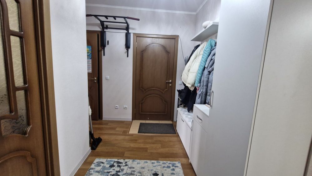 продается 2комн полноценная квартира