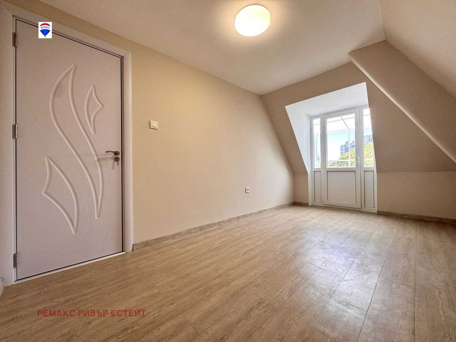 Продава се Двустаен апартамент в Русе, Широк център - 60 кв.м за 1332 €/кв.м - Снимка #8