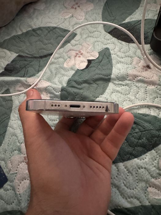 Vand iphone 13 Pro 256gb