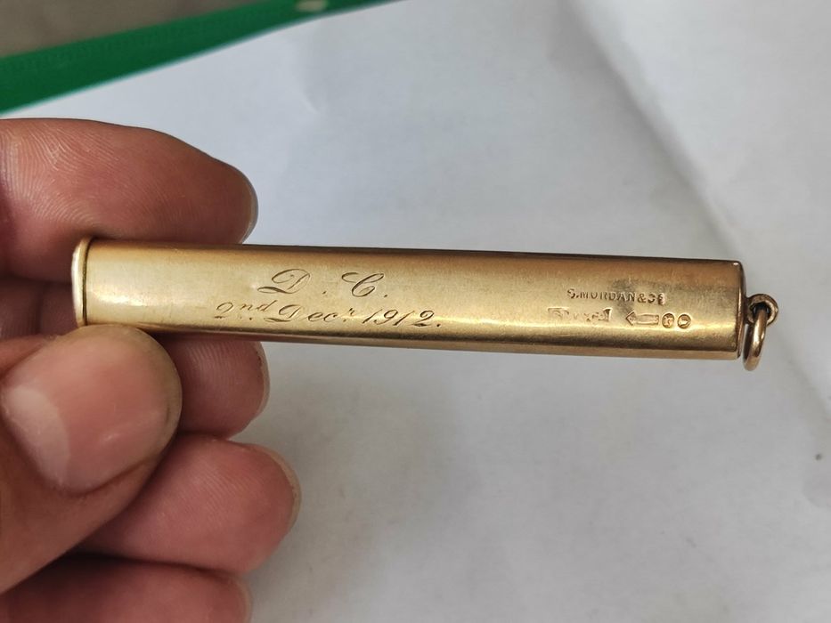 Златен медальон 9 С 375