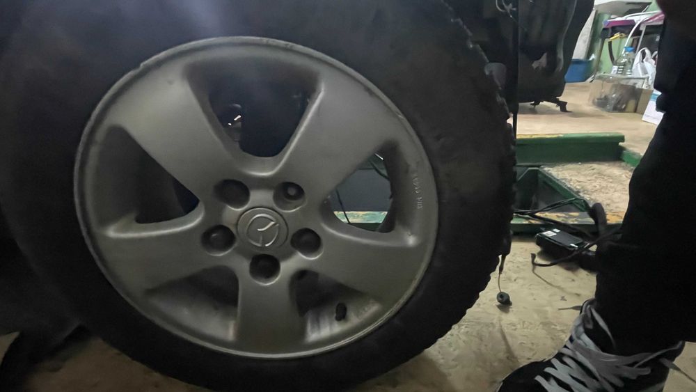 Джанти свалени от Мазда 3 2004 г.