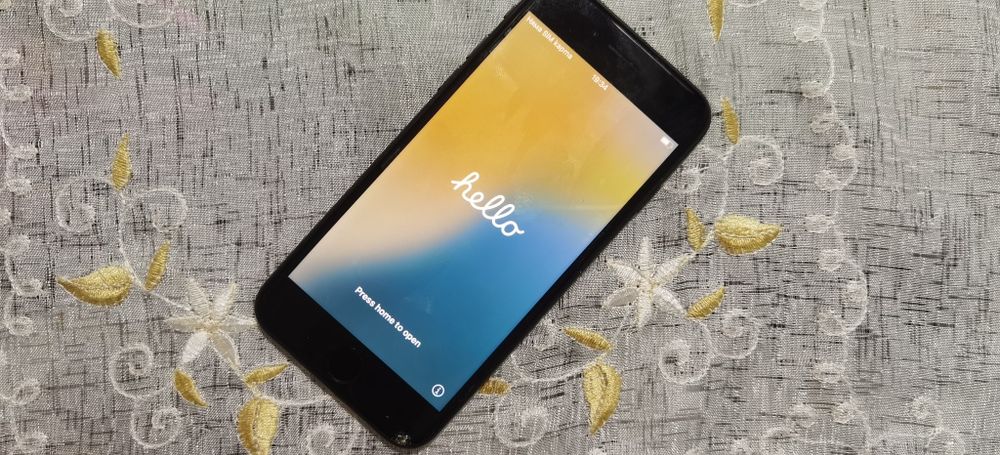 Разни телефони като нови или за части