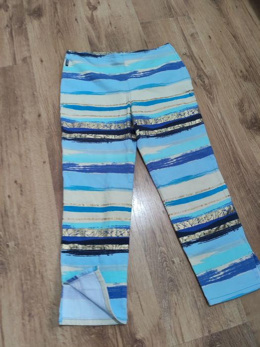 Pantaloni damă Moschino trei sferturi mărimea M