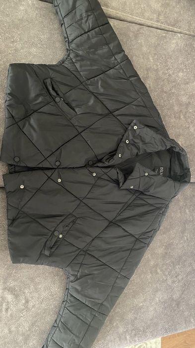 Продам демисезонную  куртку