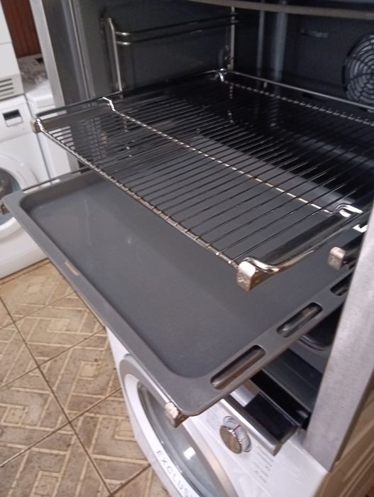 Фурна за вграждане с прибираща се врата Neff Made in Germany Гаранция