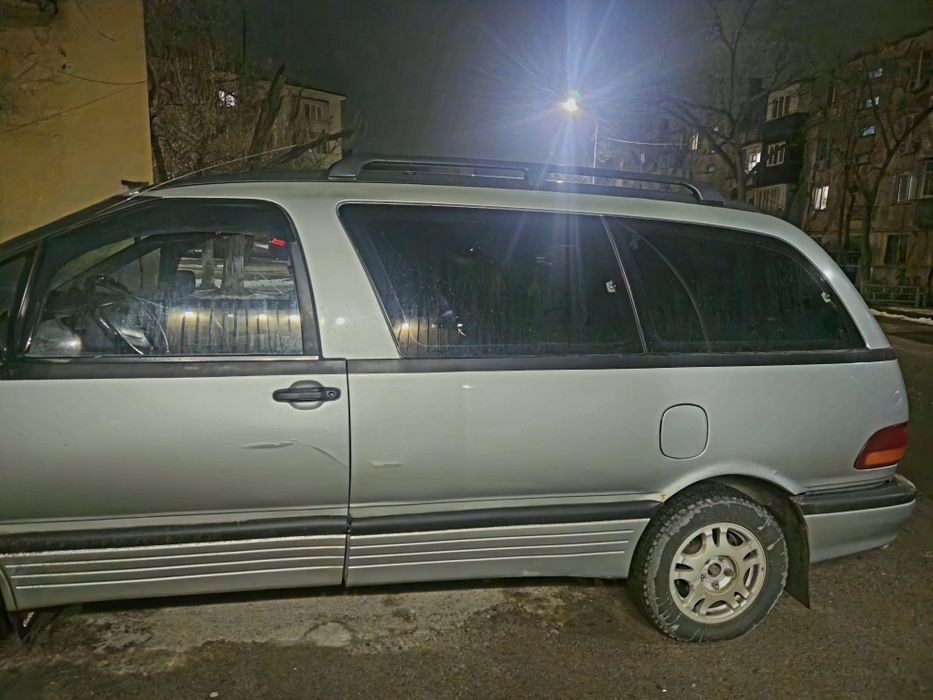 Toyota Previa 1994 г.
