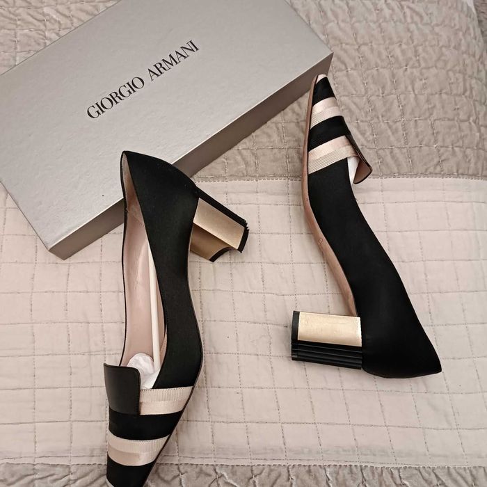 Oбувки за сватба или абитюрентски бал на Giorgio Armani 38 номер.