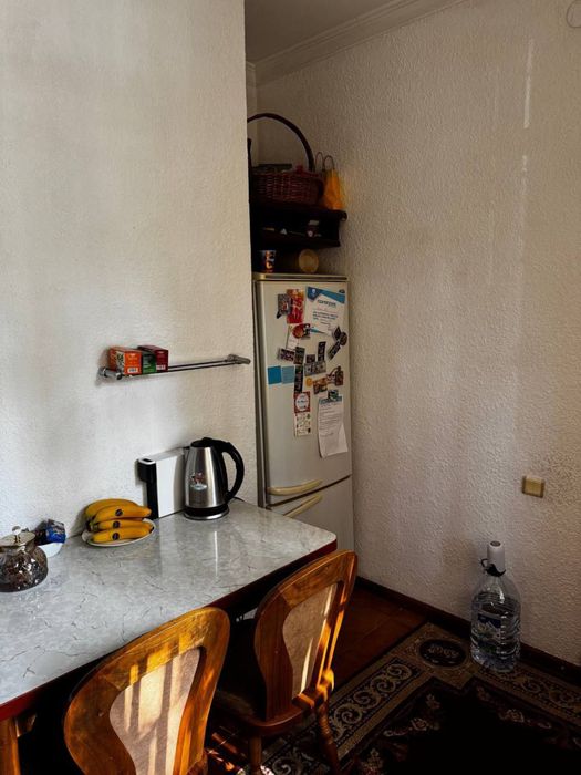 Сотилади 1/1/4 Коракамиш 2/4