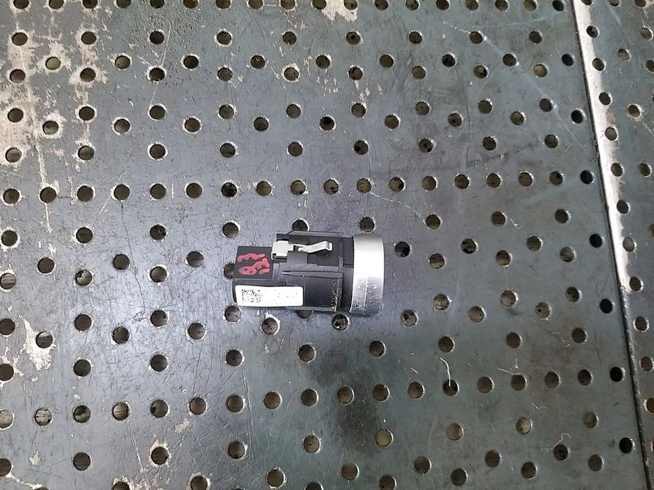 Buton start stop audi q3 8u 8u0905217a