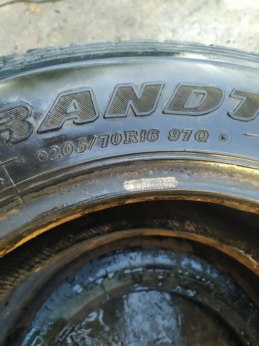 Шины на Ниву 205/ 70/ 16