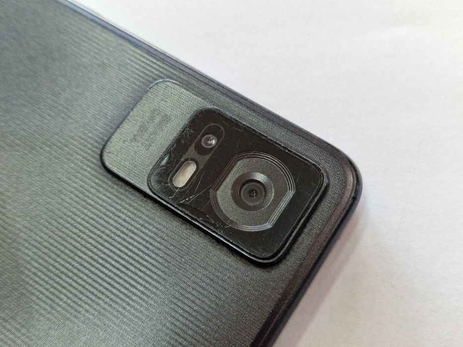 TCL 405 32GB 2GB RAM