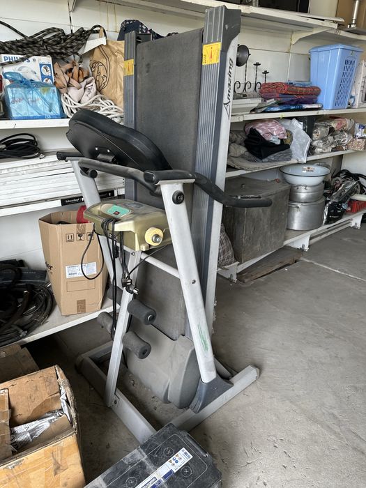 Продам беговую дорожку