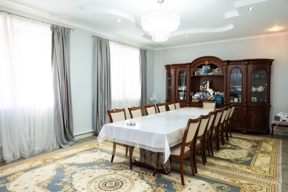 Продам большой дом