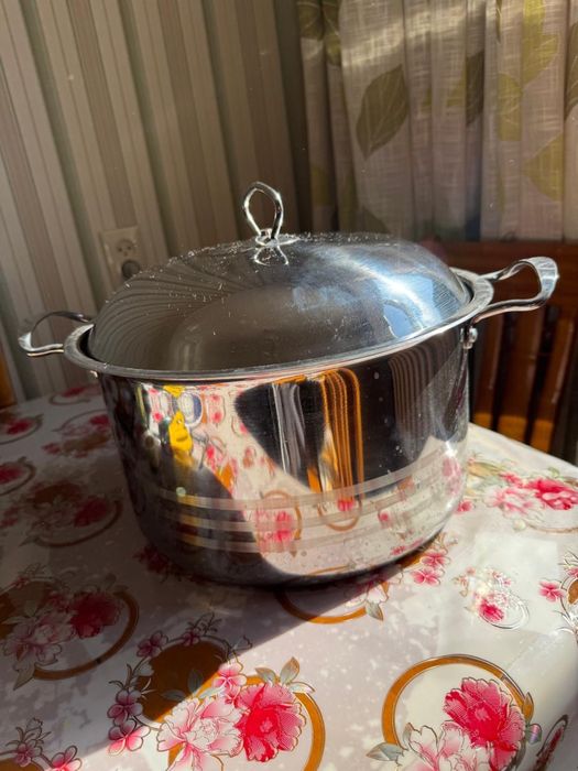 Кастрюля новая нержавейка 18 л